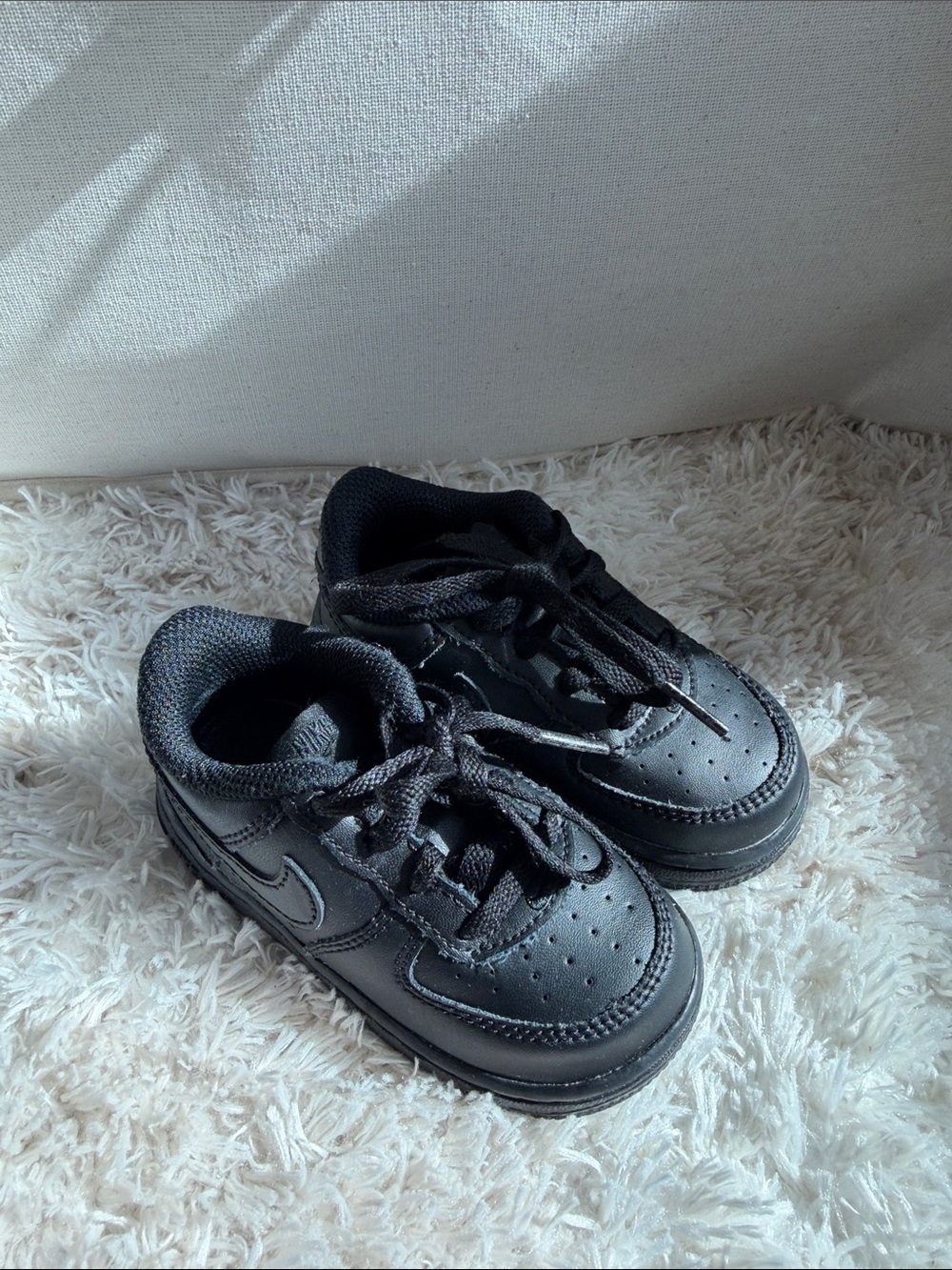 Kids Black Low-Top Sneakers with Cushioned Support